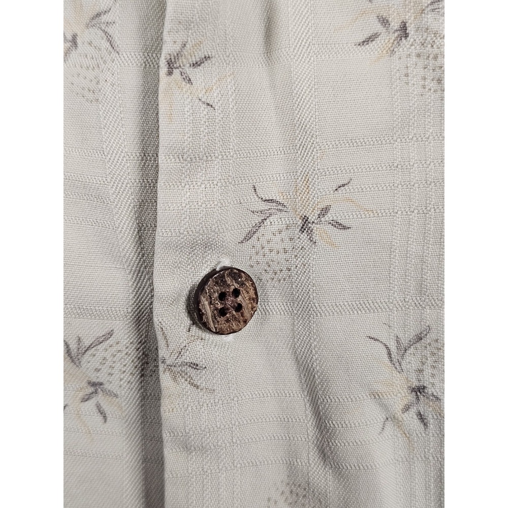 Tommy Bahama Mens Large Camp Shirt Beige Micro Palm Print Coconut Buttons - Picture 2 of 7